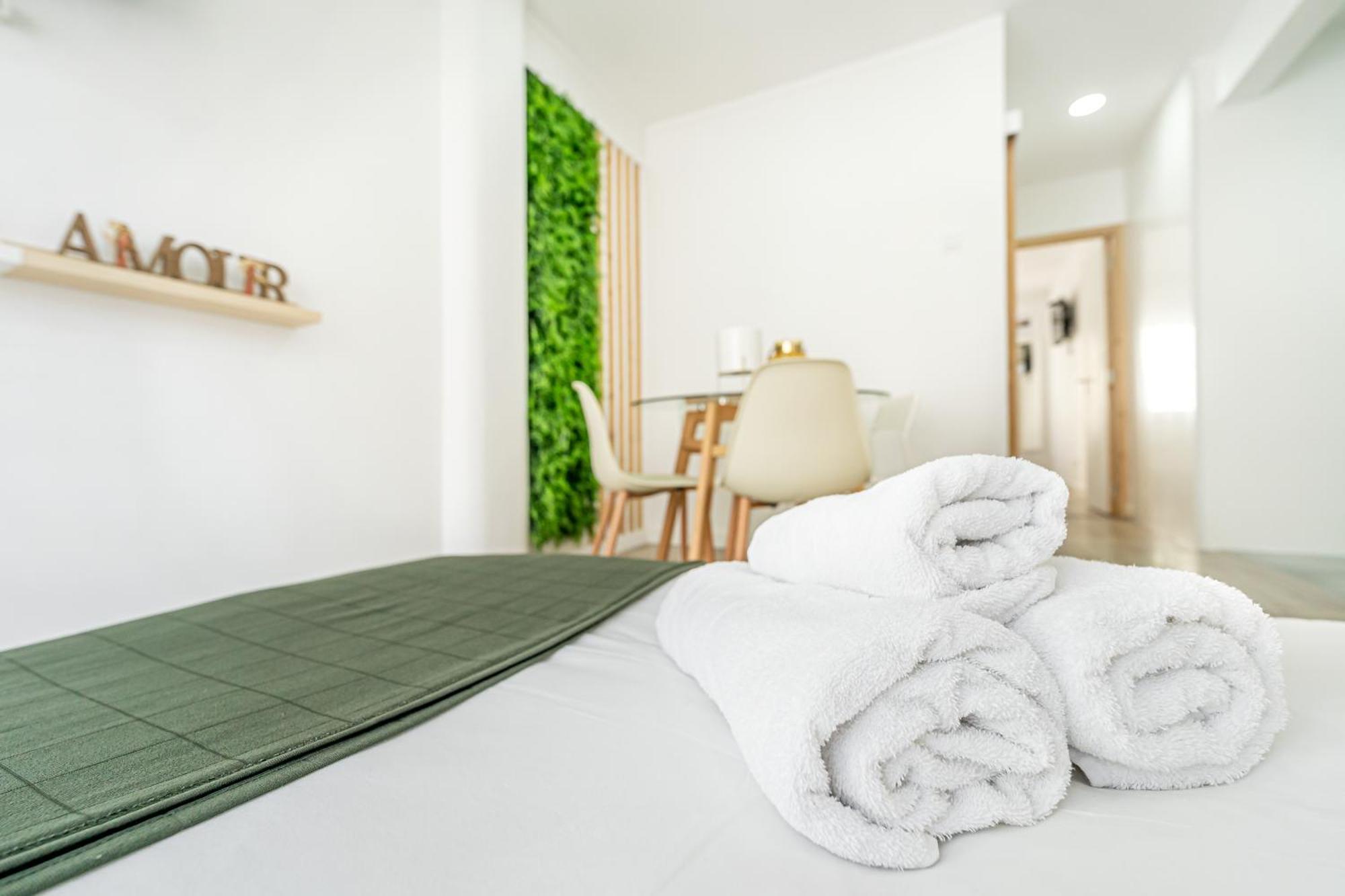 Santos Mattos Guesthouse & Apartments By Lisbon With Sintra Amadora Eksteriør bilde
